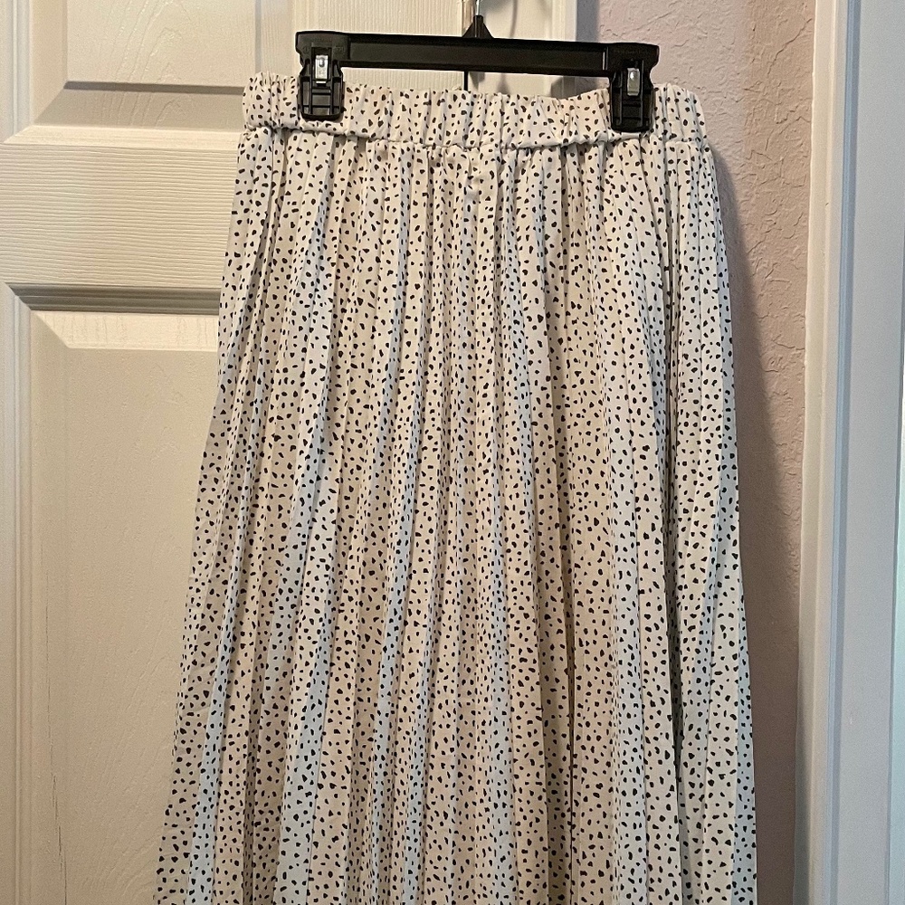 Target- a new day, flowy speckle skirt